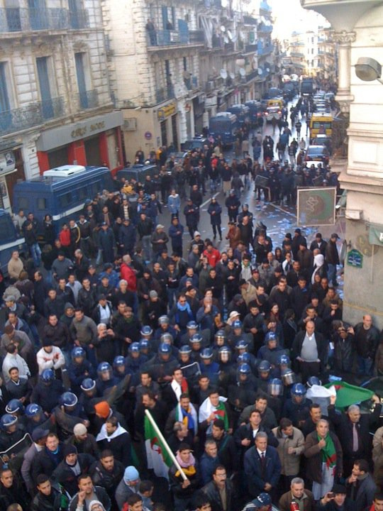 Manifestation_Algiers_RCD_-_01222011.jpg
